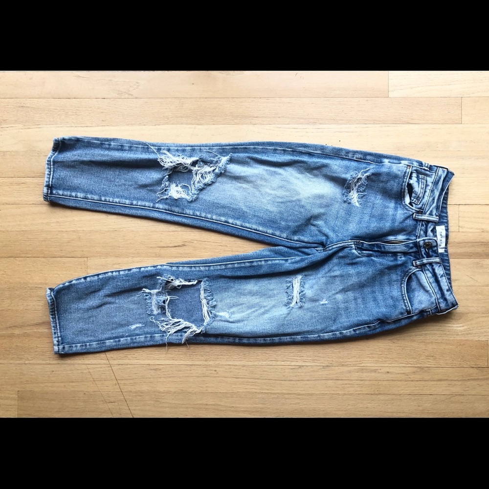 PacSun ripped mom jeans lightly used